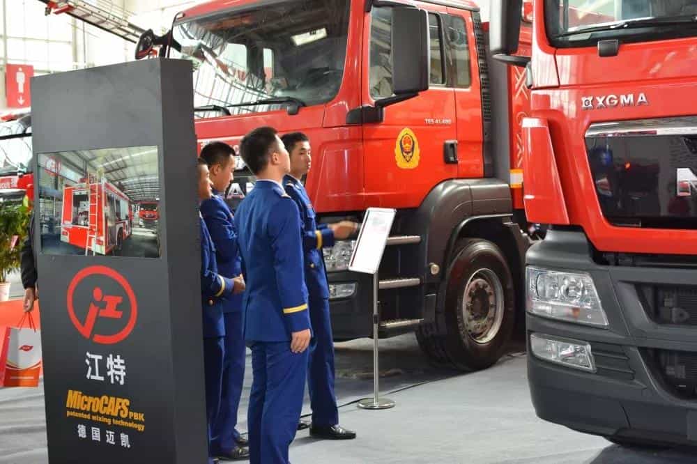 湖北江南汽車(chē)攜德國(guó)曼大流量壓縮空氣泡沫消防車(chē)及國(guó)六?新品亮相北京國(guó)際消防展！