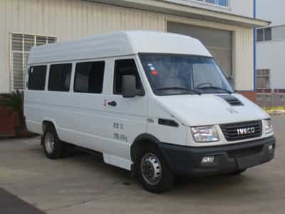 依維柯運(yùn)兵車(chē)（10-15座）