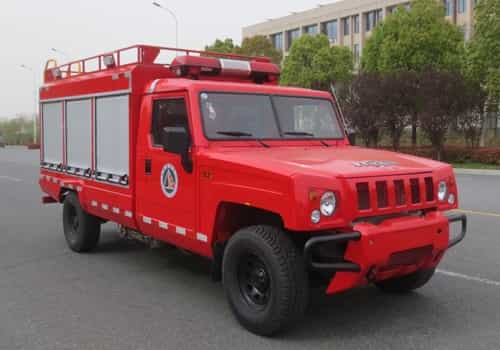 勇士四驅(qū)器材消防車